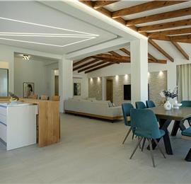 3 bedroom seaside villa with pool & jacuzzi, near Acharavi, sleeps 6